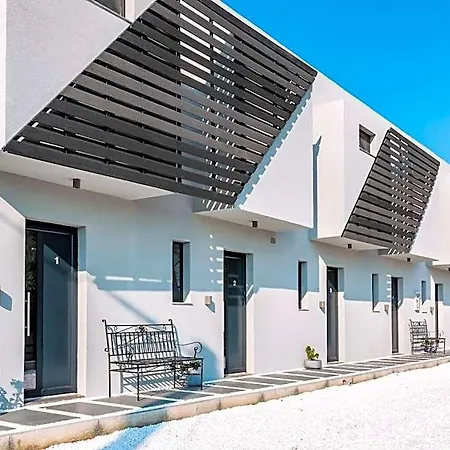Lofts 3* لايميناس