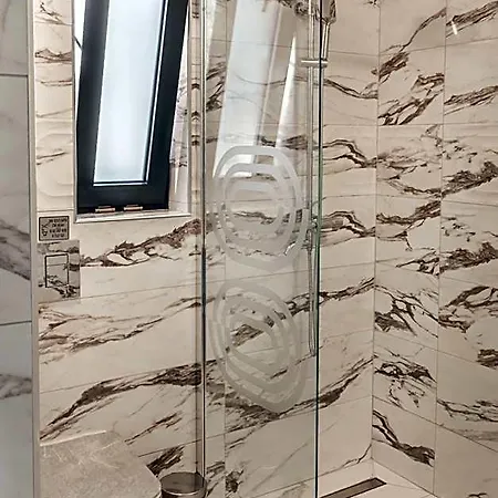 Lofts 3* لايميناس