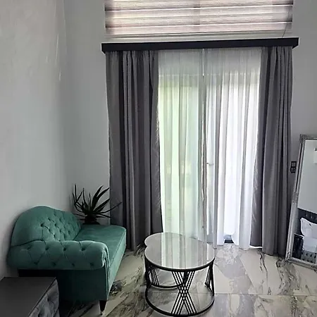 Lofts 3* لايميناس